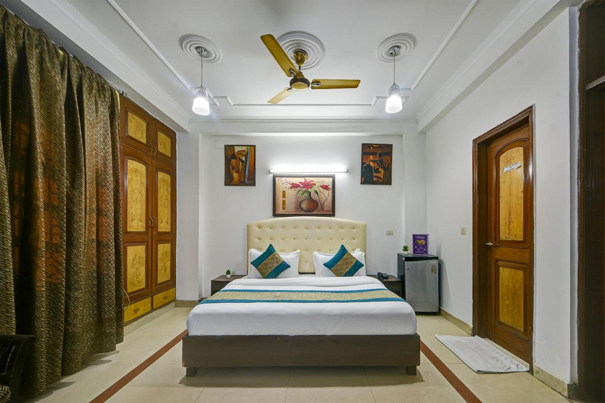 Vm Residency Guest house